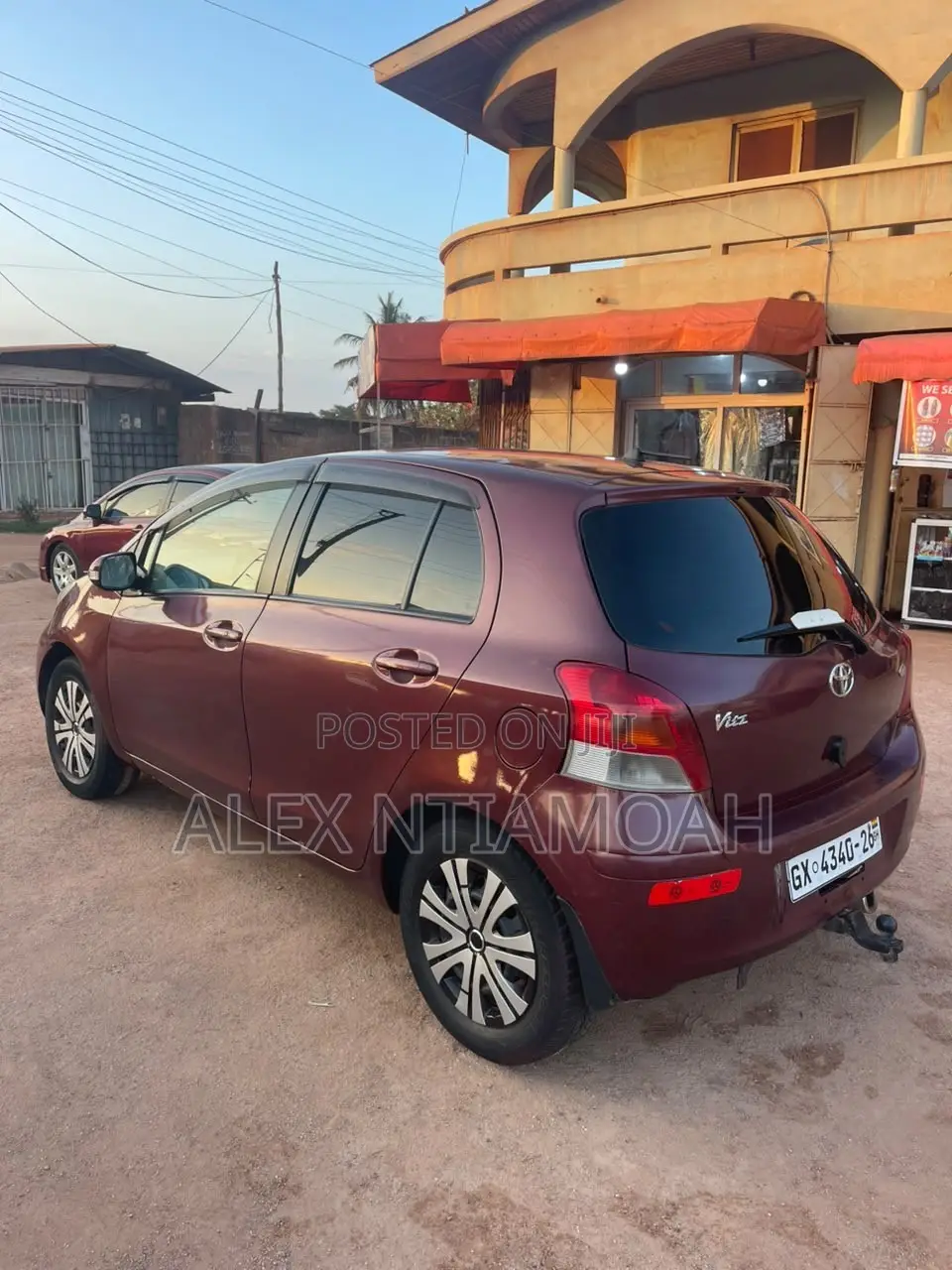Toyota Vitz 2010 Red