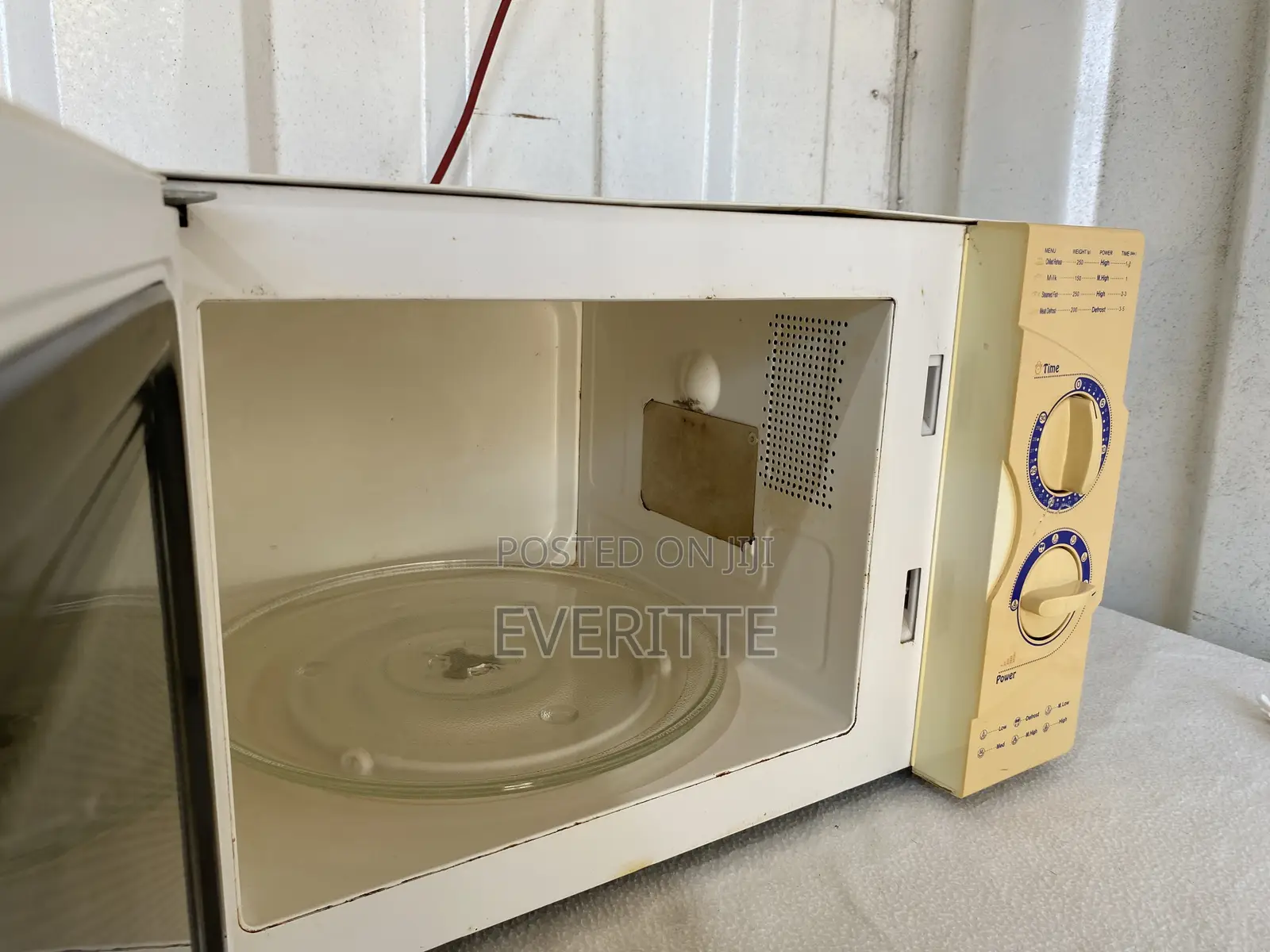 Nikai 20L Solo Microwave – Heavy Duty / Highly Reliable