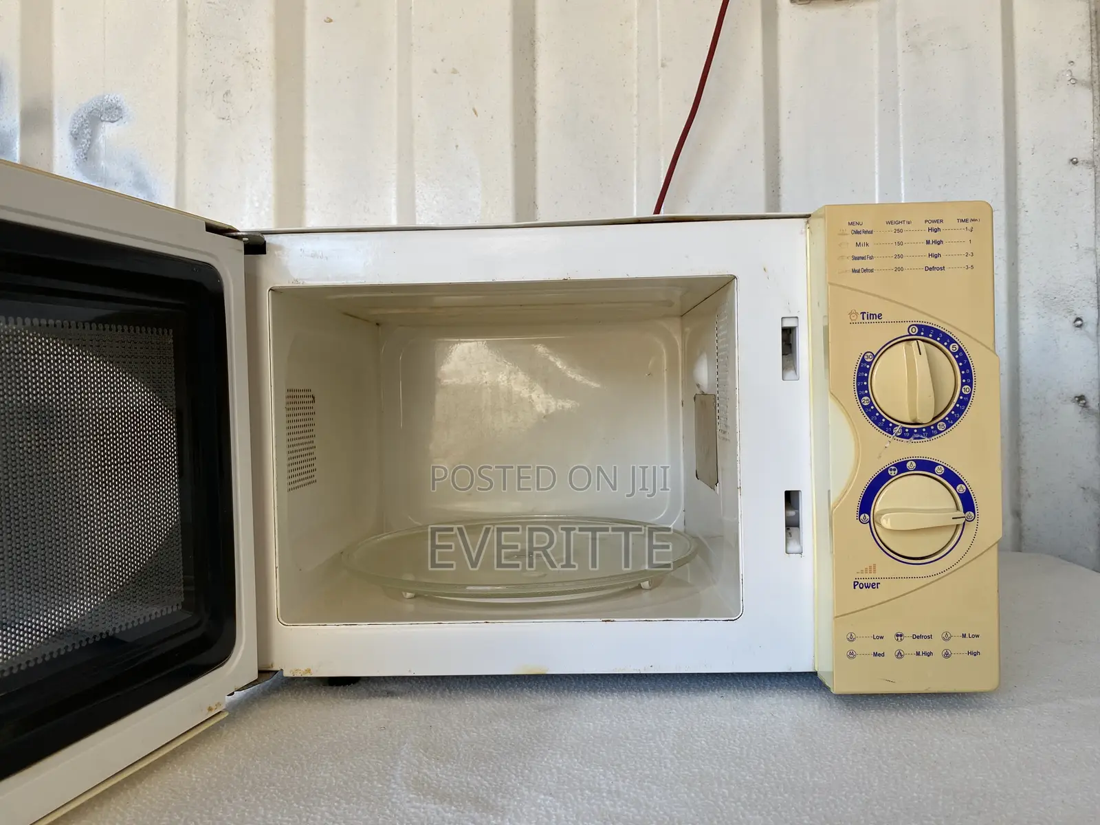 Nikai 20L Solo Microwave – Heavy Duty / Highly Reliable