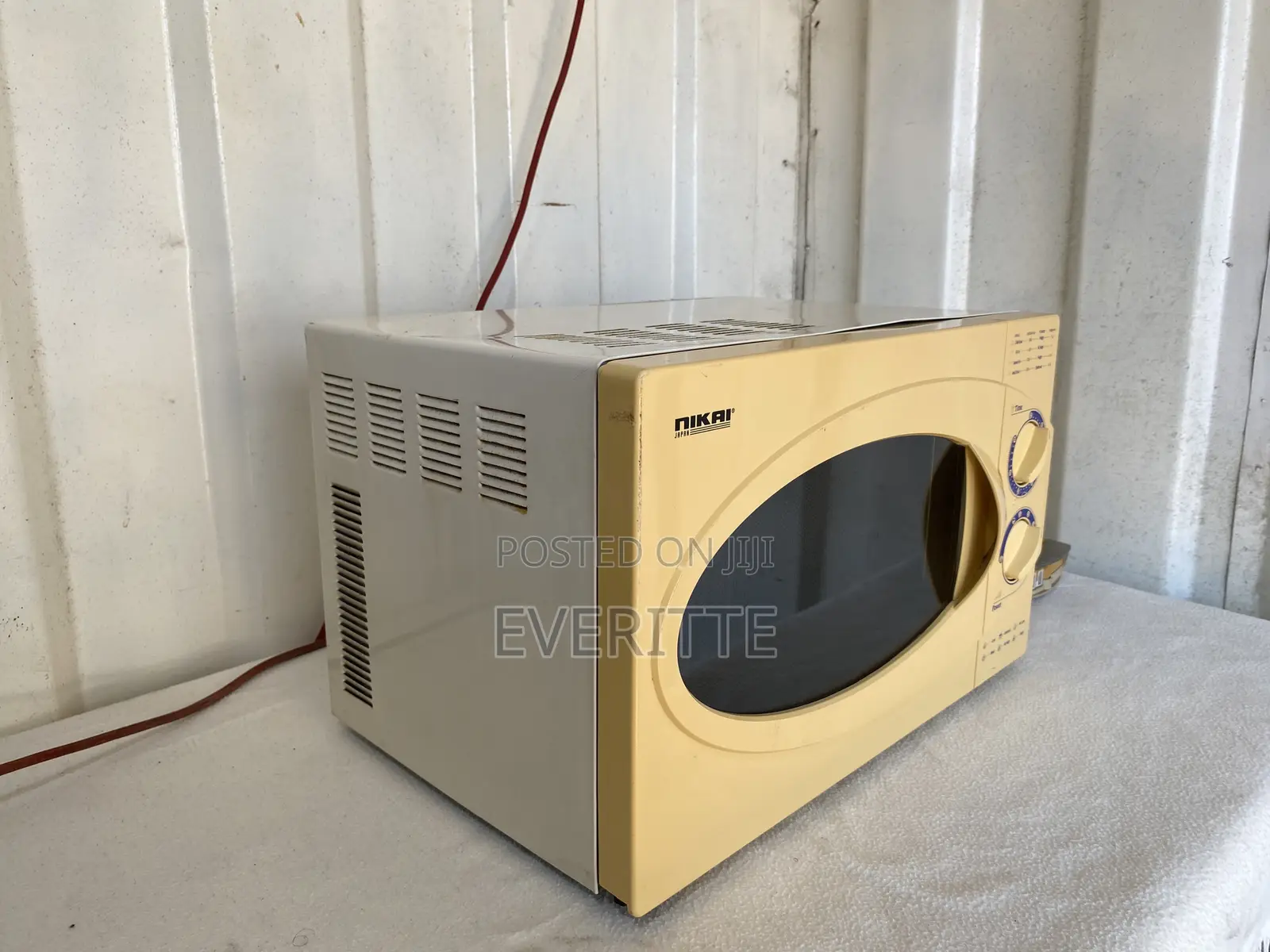 Nikai 20L Solo Microwave – Heavy Duty / Highly Reliable