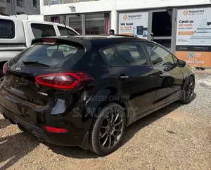 Kia Forte SX Hatchback 2016 Black