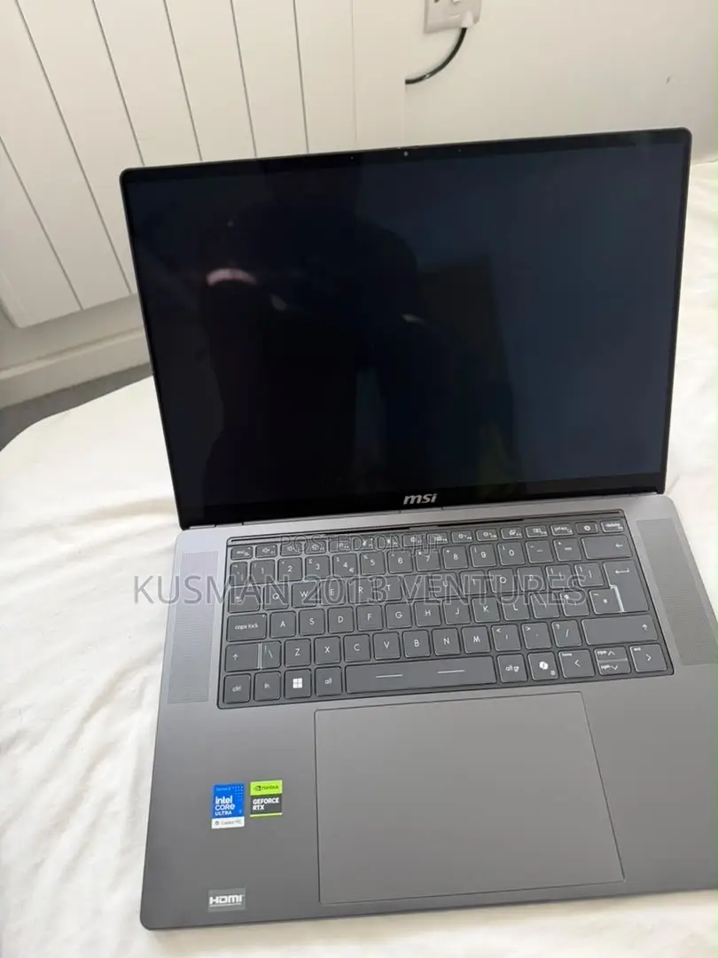 New Laptop MSI Stealth 16 AI Studio 32GB Intel Core Ultra 9 SSD 1T