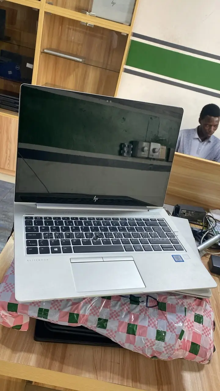 Laptop HP EliteBook 840 G6 16GB Intel Core i7 SSD 256GB