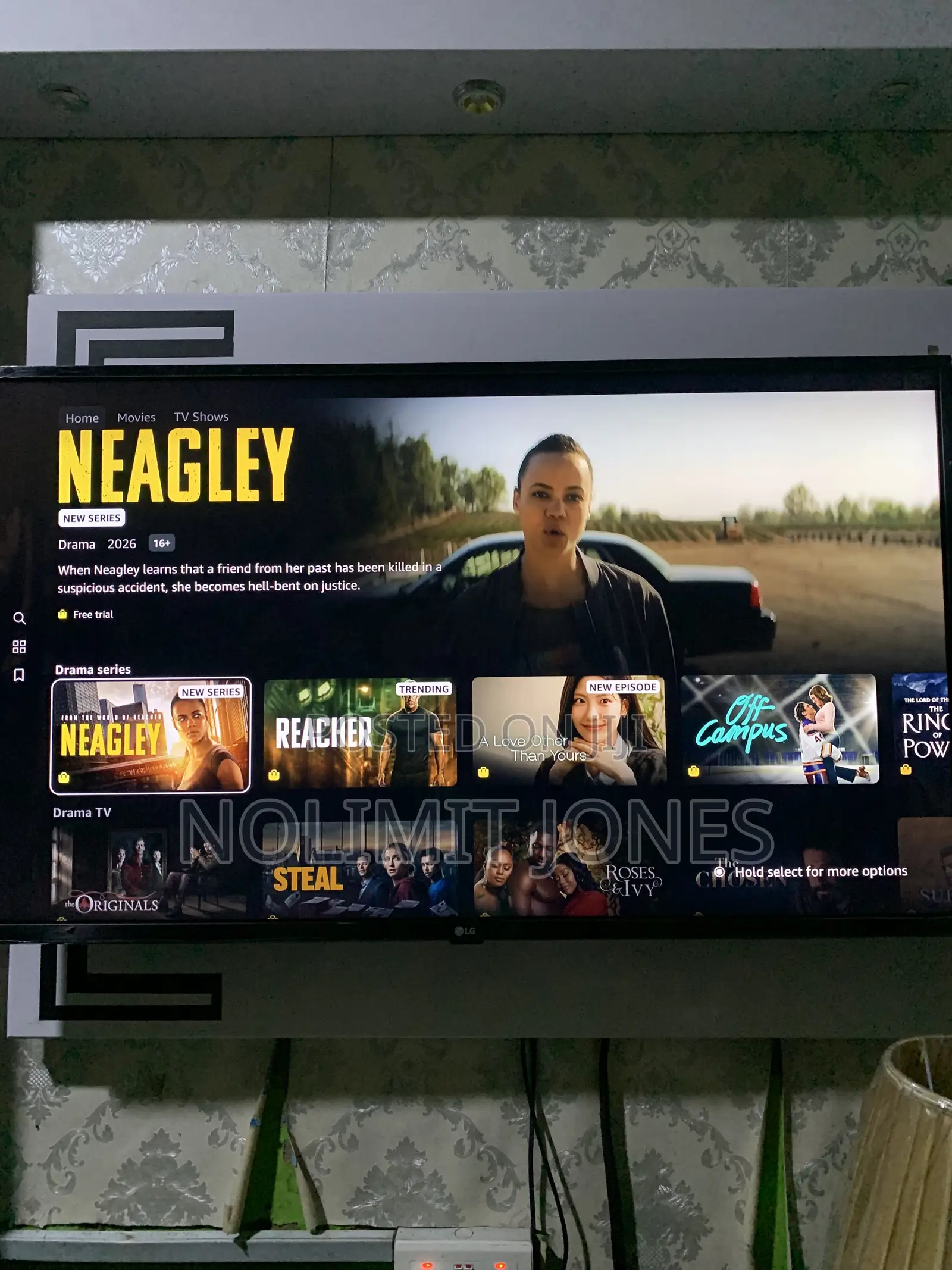 LG Uhd 43” Smart TV