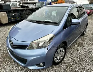 Toyota Vitz 2013 Gray