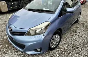 Toyota Vitz 2013 Gray