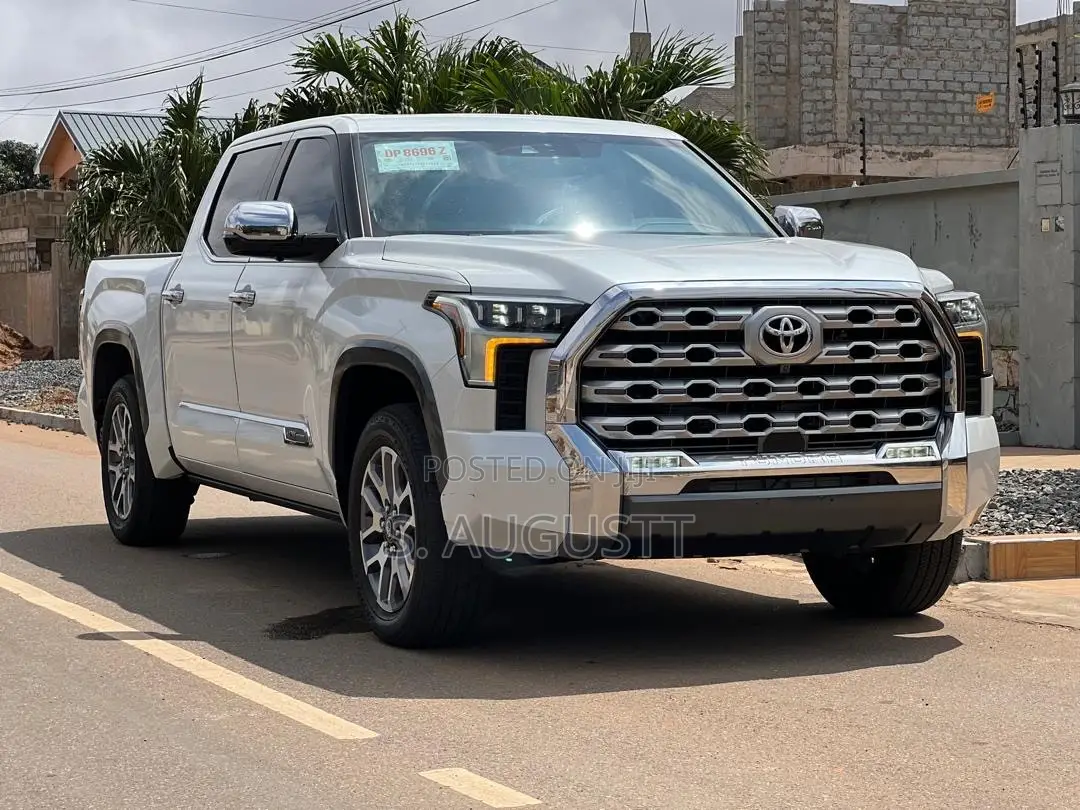 Toyota Tundra 1794 Edition CrewMax 4WD SB w/5.5' Bed 2025 White