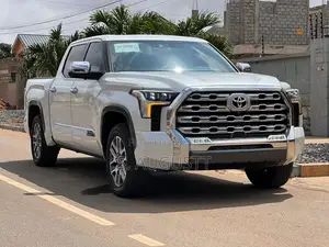 Toyota Tundra 1794 Edition CrewMax 4WD SB w/5.5' Bed 2025 White