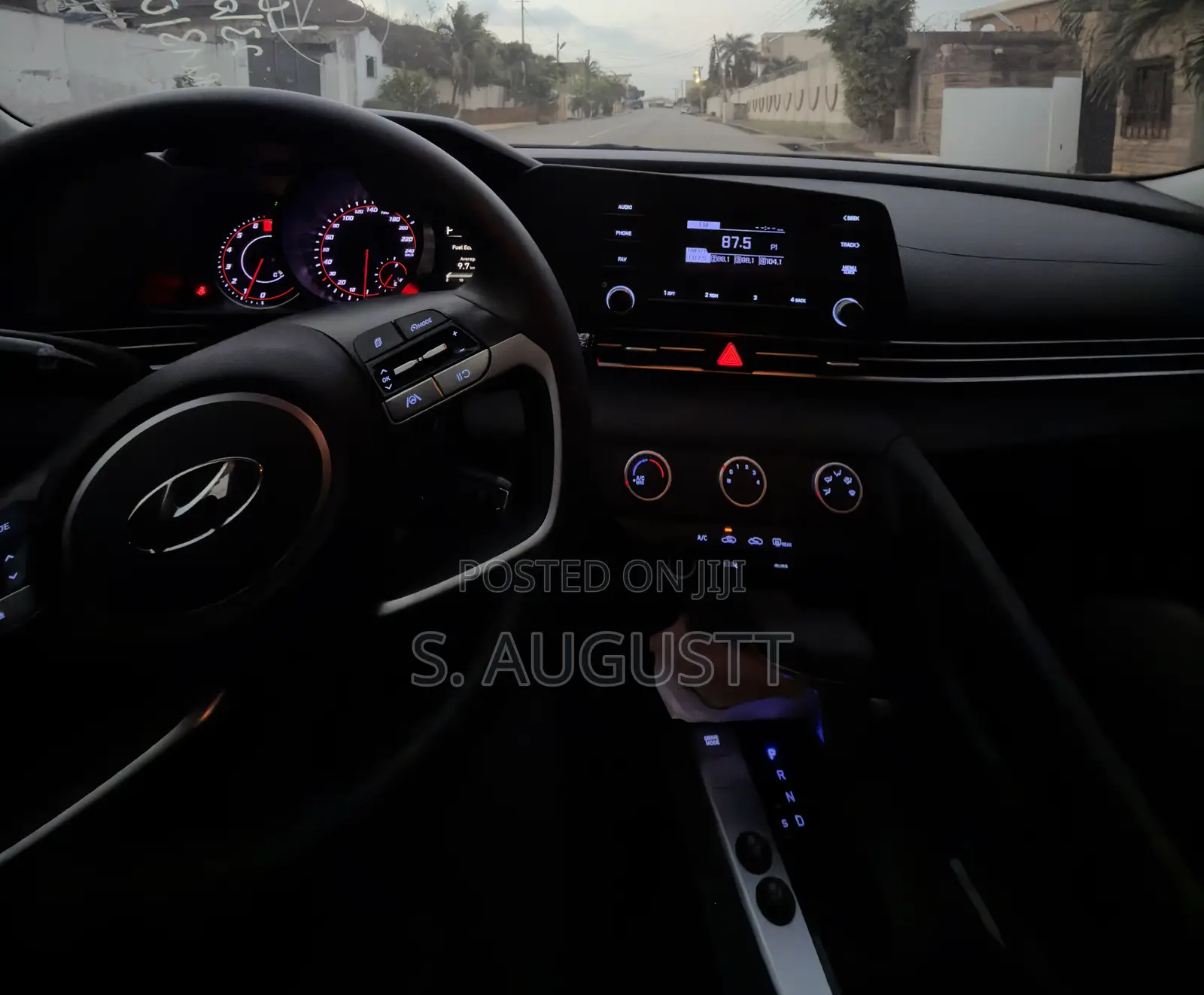 Hyundai Elantra Limited 2021 White