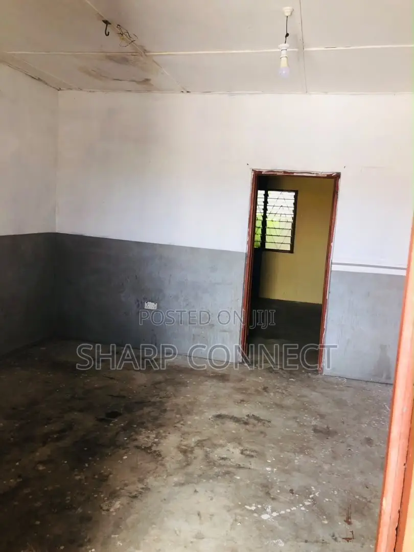 1bdrm Room & Parlour in Kasoa Amuzu Obom, Adam Nana for rent