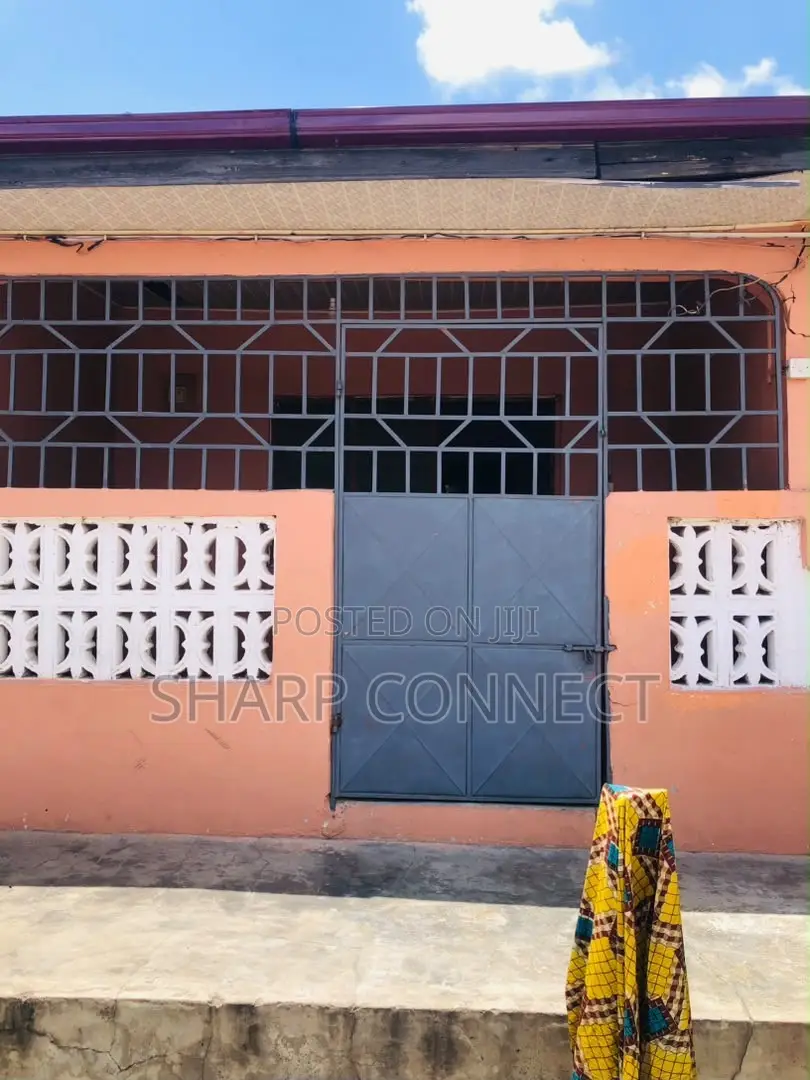 1bdrm Room & Parlour in Kasoa Amuzu Obom, Adam Nana for rent