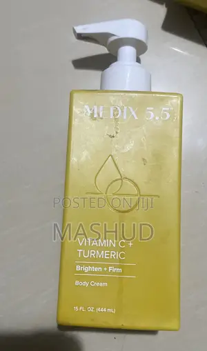 Medix 5.5 Vitamin C and Turmeric Lotion