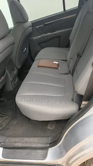 Hyundai Santa Fe 2010 Gray