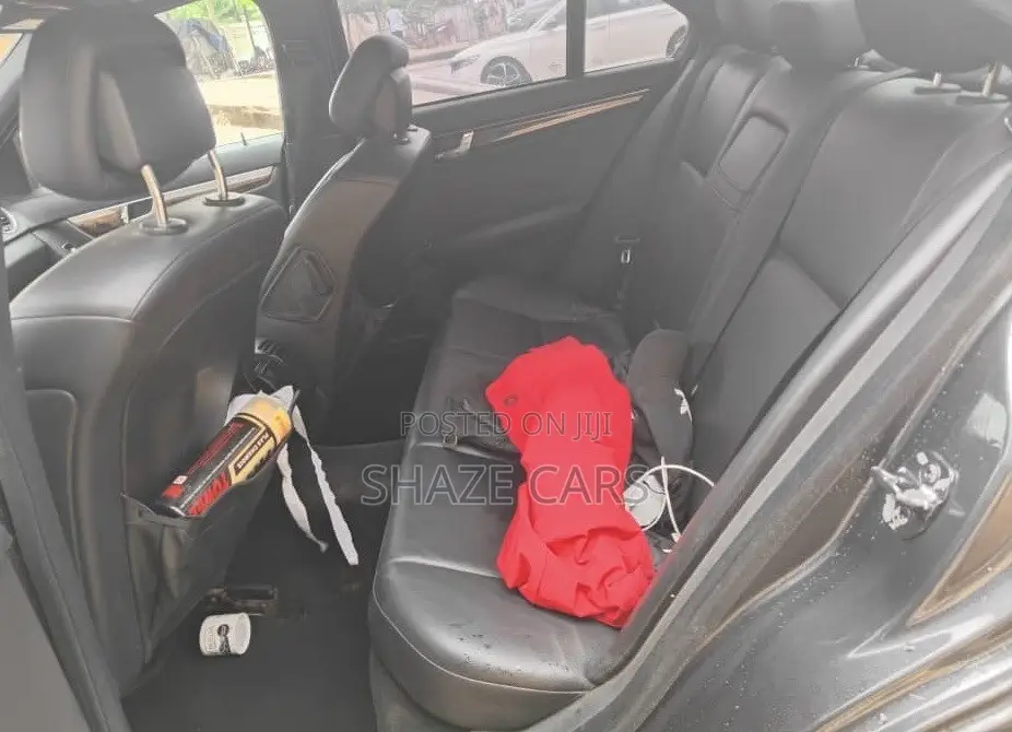 Mercedes-Benz C250 2014 Black