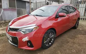 Toyota Corolla 2016 Red