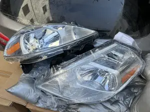 Nissan Versa /Almera/Sunny Headlight 2006 2007 2008 2009 2010 2011