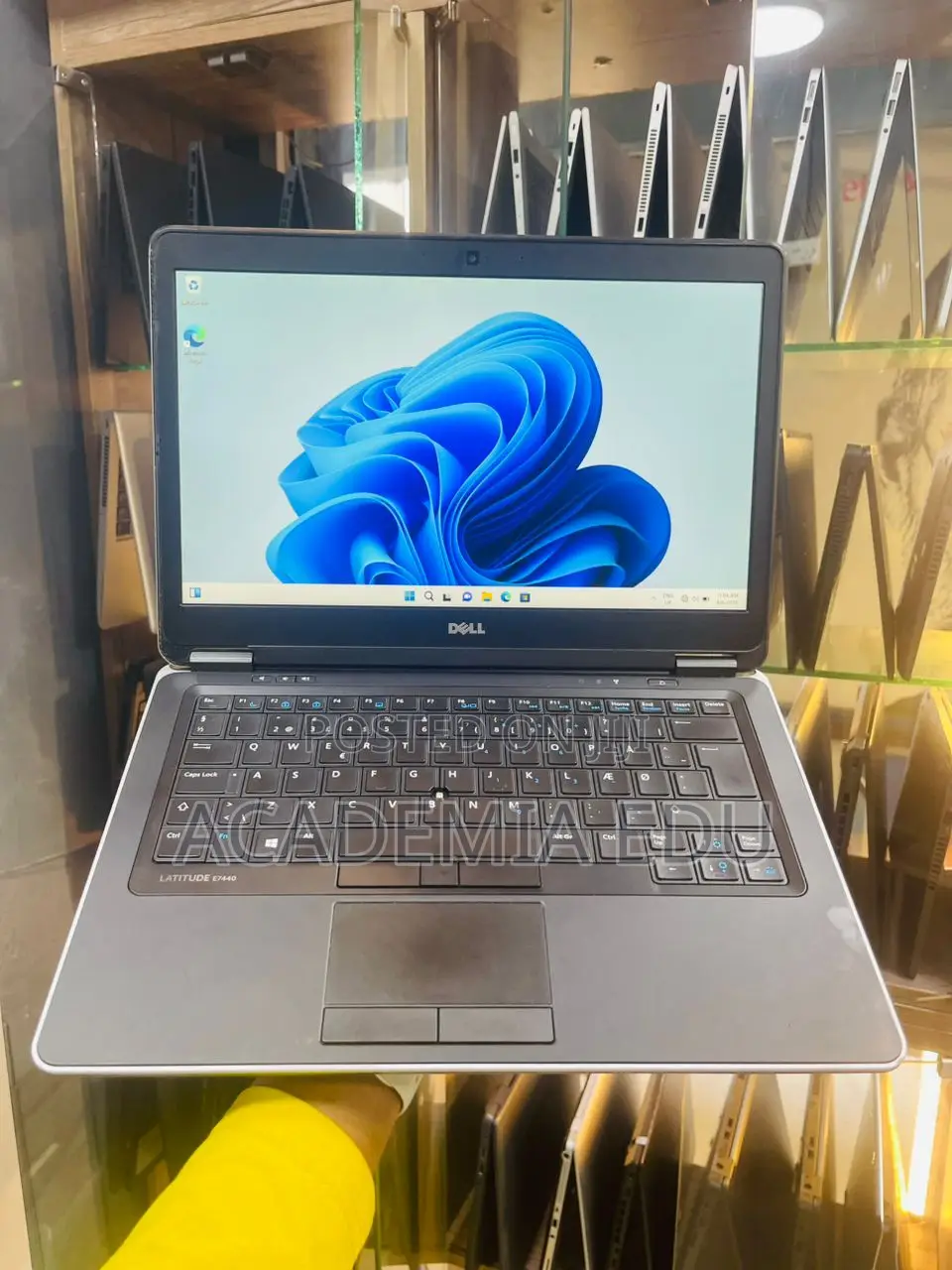 Laptop Dell Latitude 7440 8GB Intel Core i5 SSD 128GB
