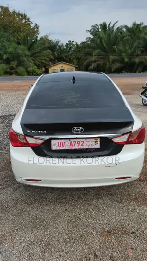Hyundai Sonata GLS Sedan FWD (2.4L 4cyl 6A) 2012 Black