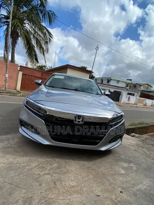 Honda Accord Touring 2.0T 2018 Silver