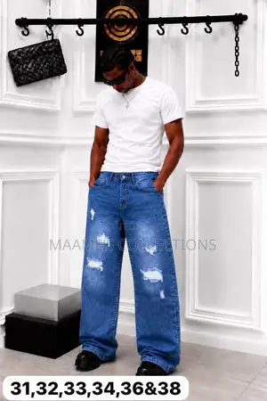Men’s Wide-Leg Denim Jeans