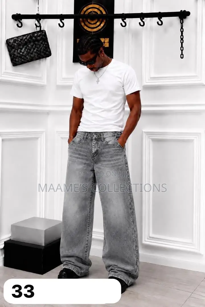 Men’s Wide-Leg Denim Jeans