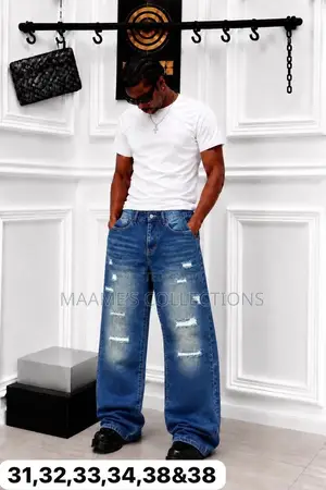 Men’s Wide-Leg Denim Jeans