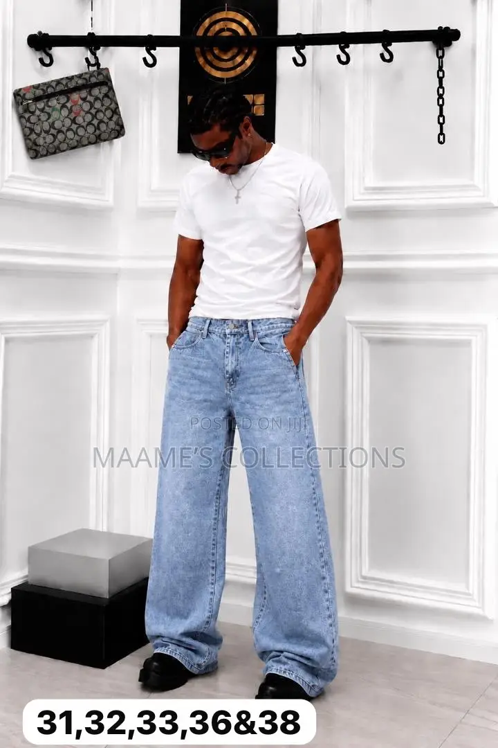 Men’s Wide-Leg Denim Jeans