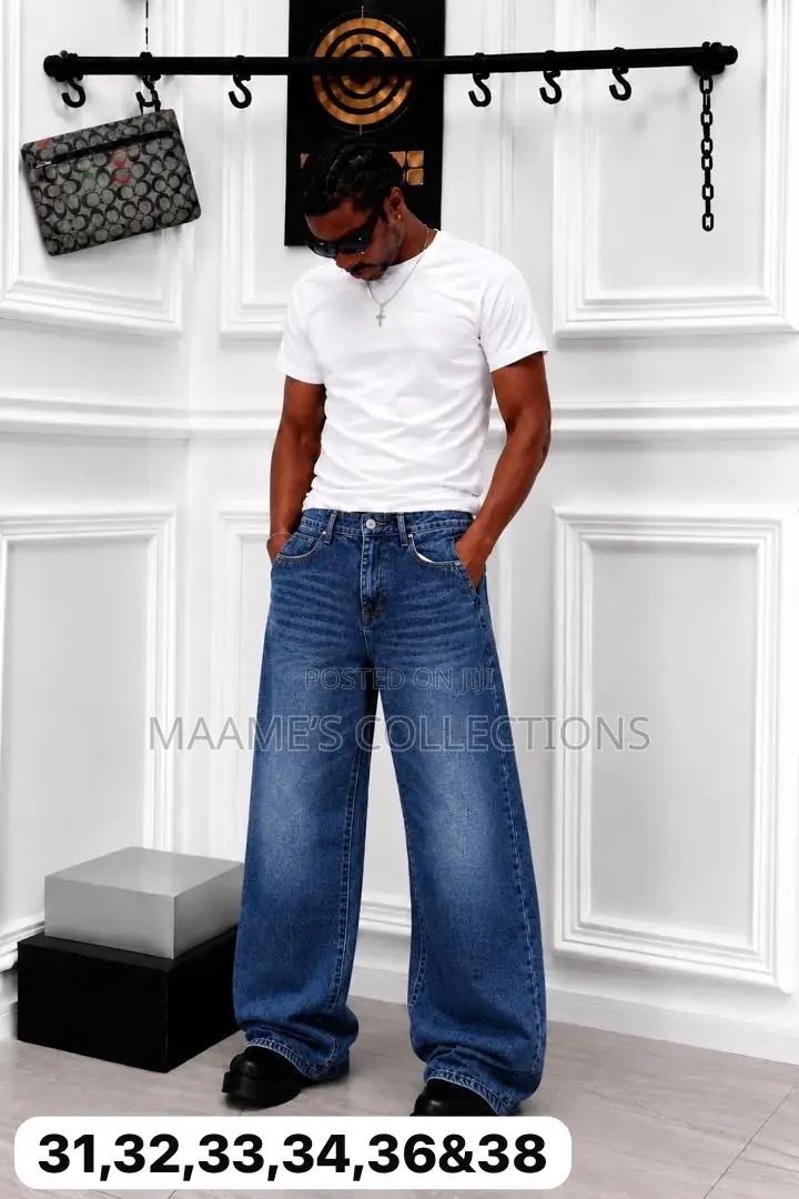 Men’s Wide-Leg Denim Jeans
