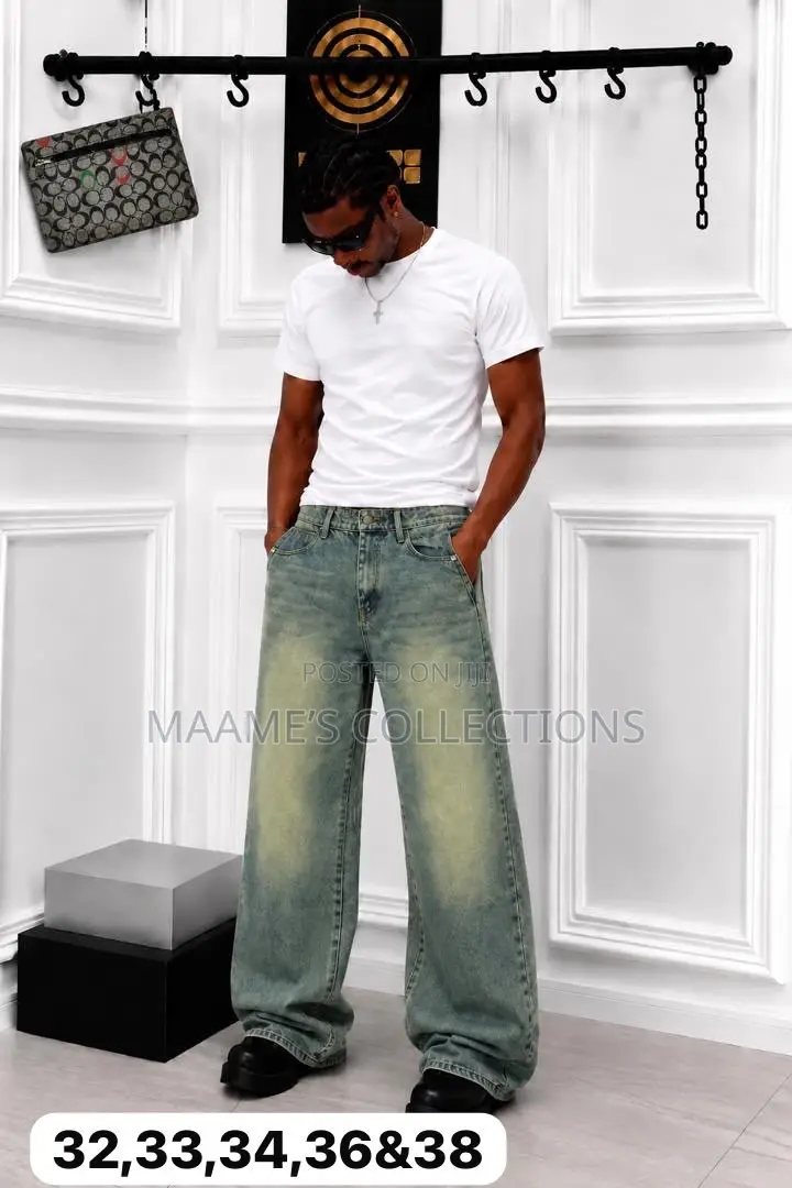 Men’s Wide-Leg Denim Jeans