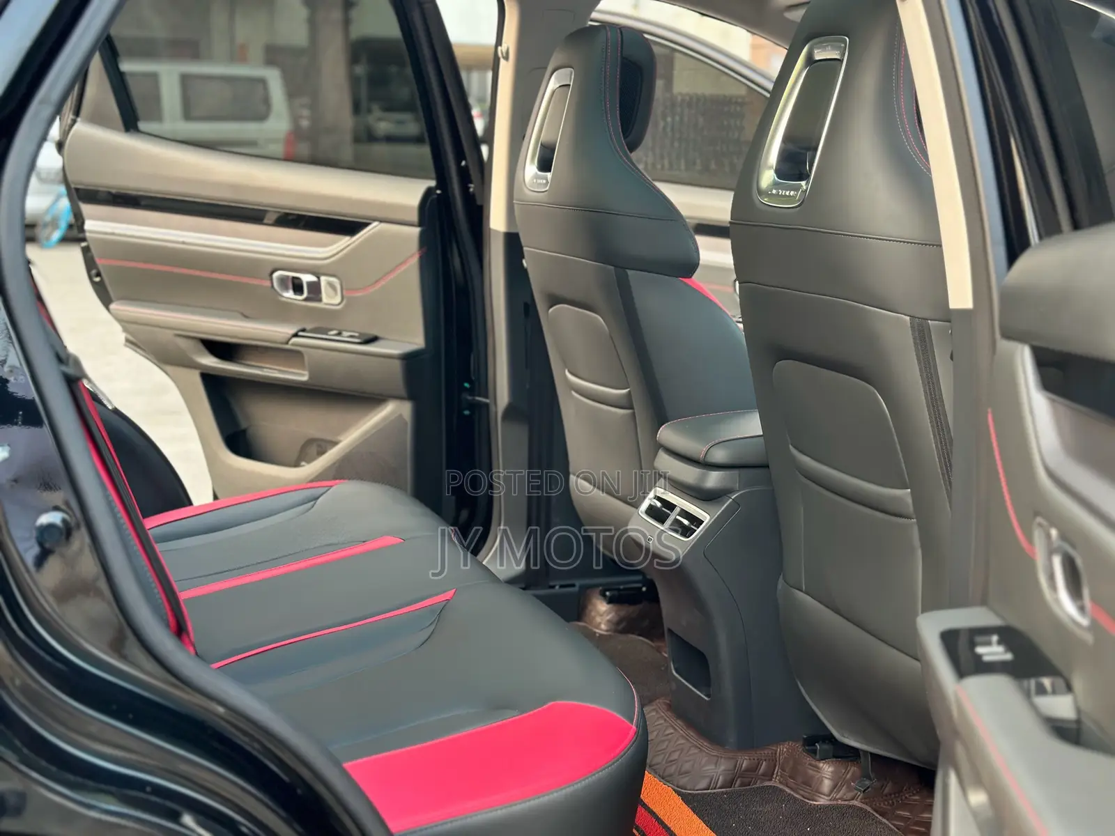 Jetour Dashing 2024 Black
