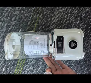 Rechargeable Blender With 3 Blades