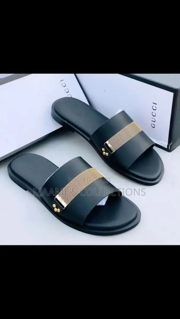 Gucci Men’s Flat Leather Slide Sandals