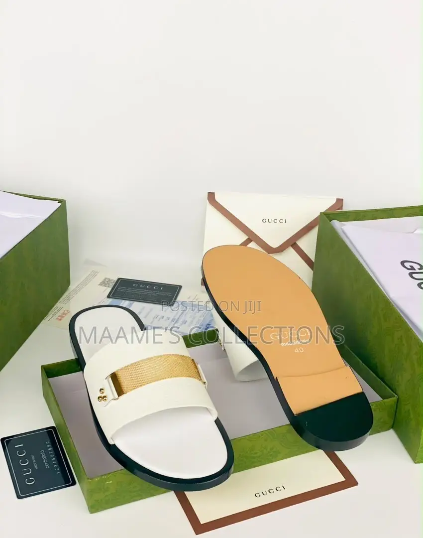 Gucci Men’s Flat Leather Slide Sandals