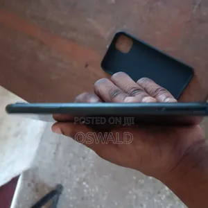 Apple iPhone XR 64 GB Black