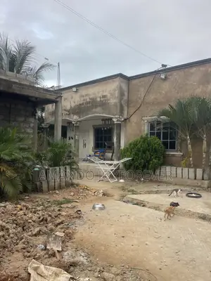 3bdrm House in Amasaman for sale