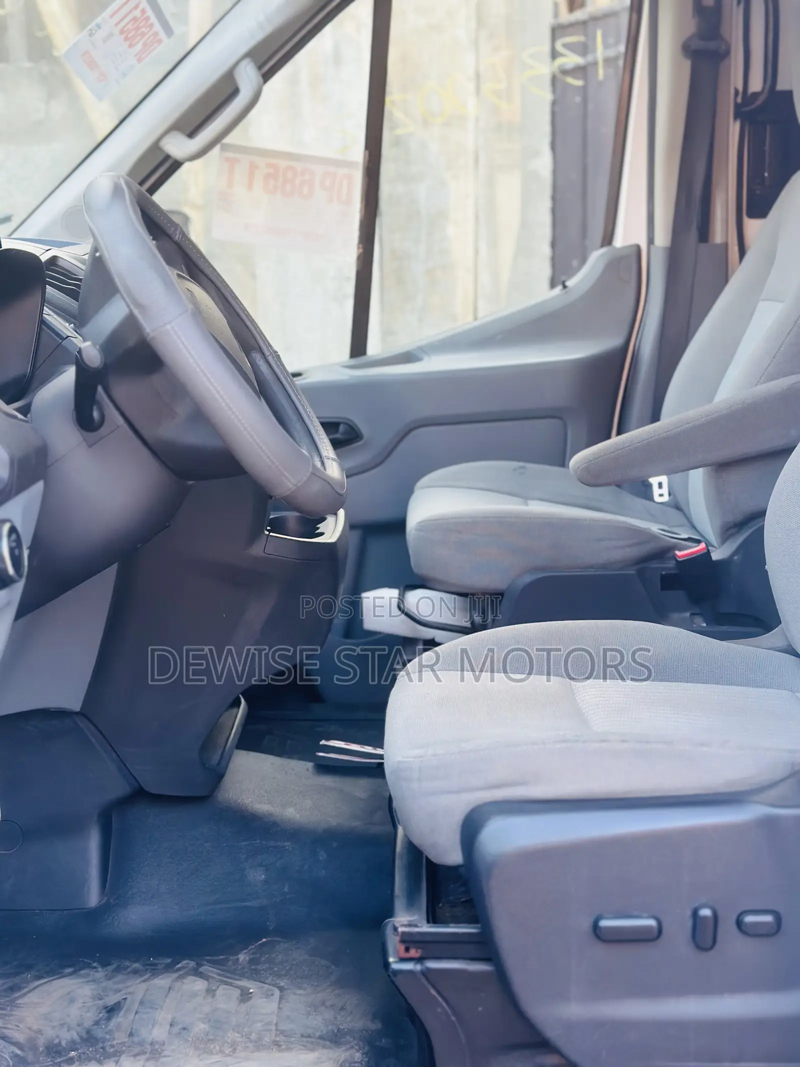 Ford Transit Crew Van 350 Low Roof Van AWD w/130" WB 2023 White