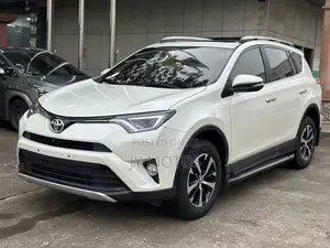 Toyota RAV4 2018 White
