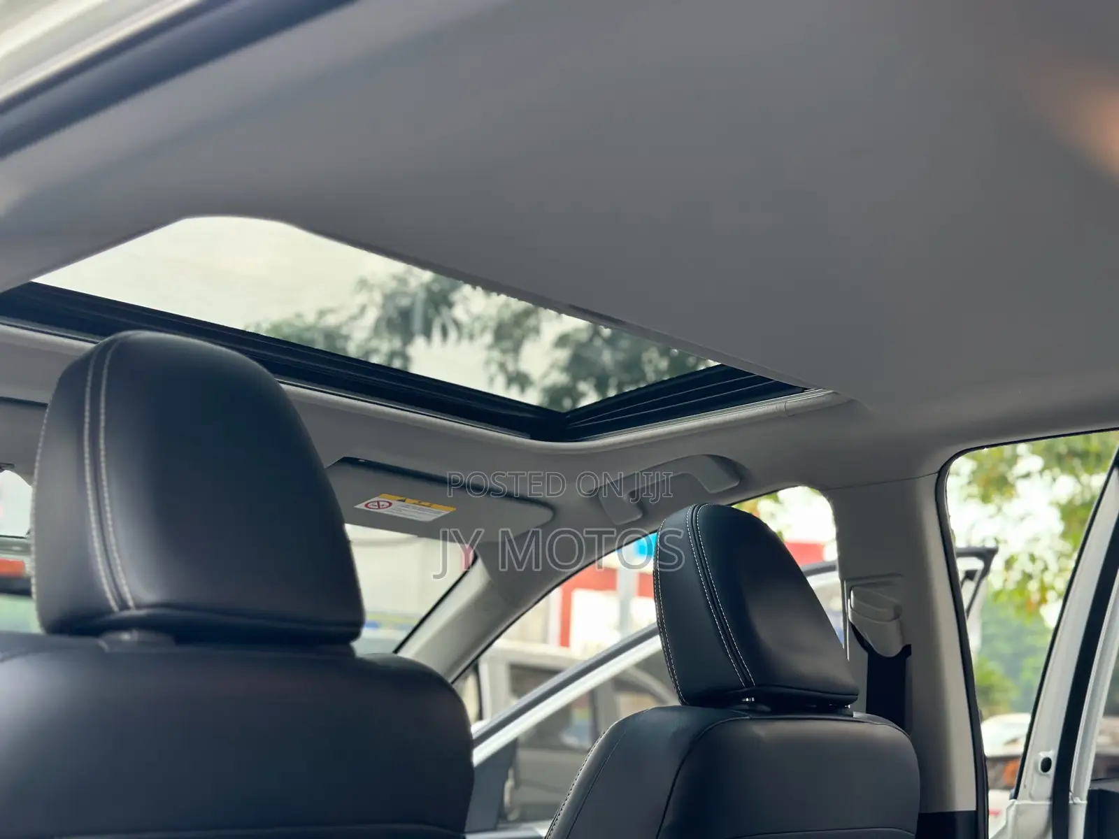 Toyota RAV4 2018 White