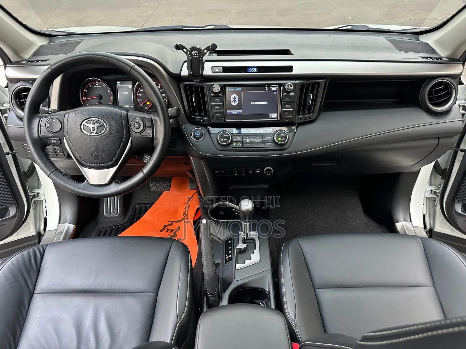 Toyota RAV4 2018 White