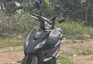 SYM Symnh 2025 Black