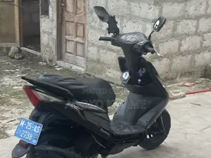 SYM Symnh 2025 Black