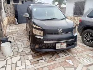 Toyota Voxy 2010 Black