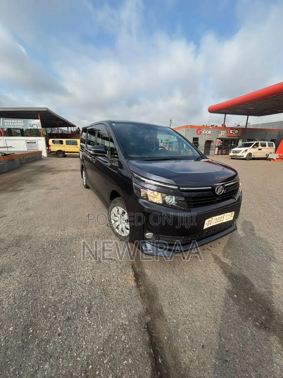 Toyota Voxy X 2WD 8-Seater 2014 Black