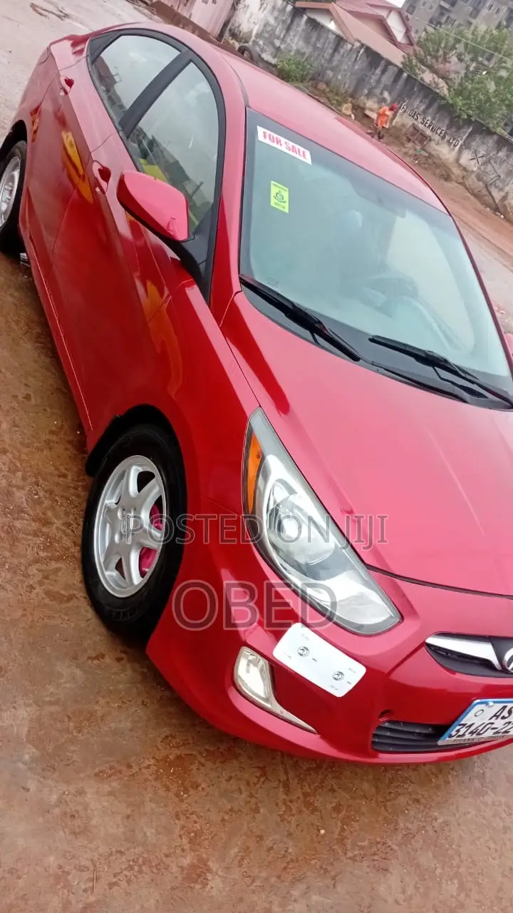 Hyundai Elantra 2013 Red