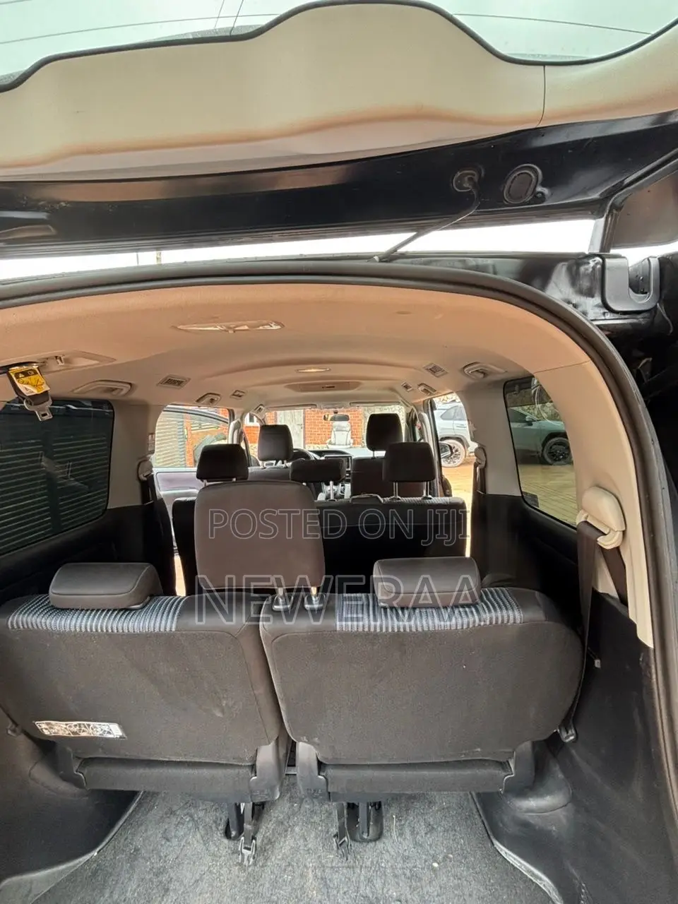 Toyota Voxy V 4WD 8-Seater 2015 Black