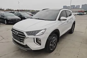 Hyundai Tucson Value FWD 2019 White