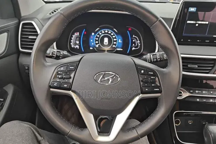 Hyundai Tucson Value FWD 2019 White