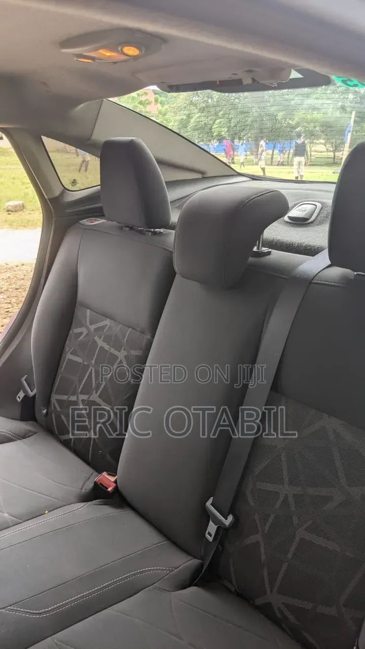 Ford Fiesta SE Sedan 2013 Red
