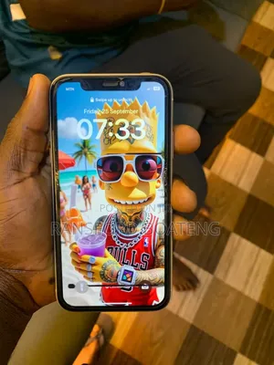 Apple iPhone XR 64 GB White