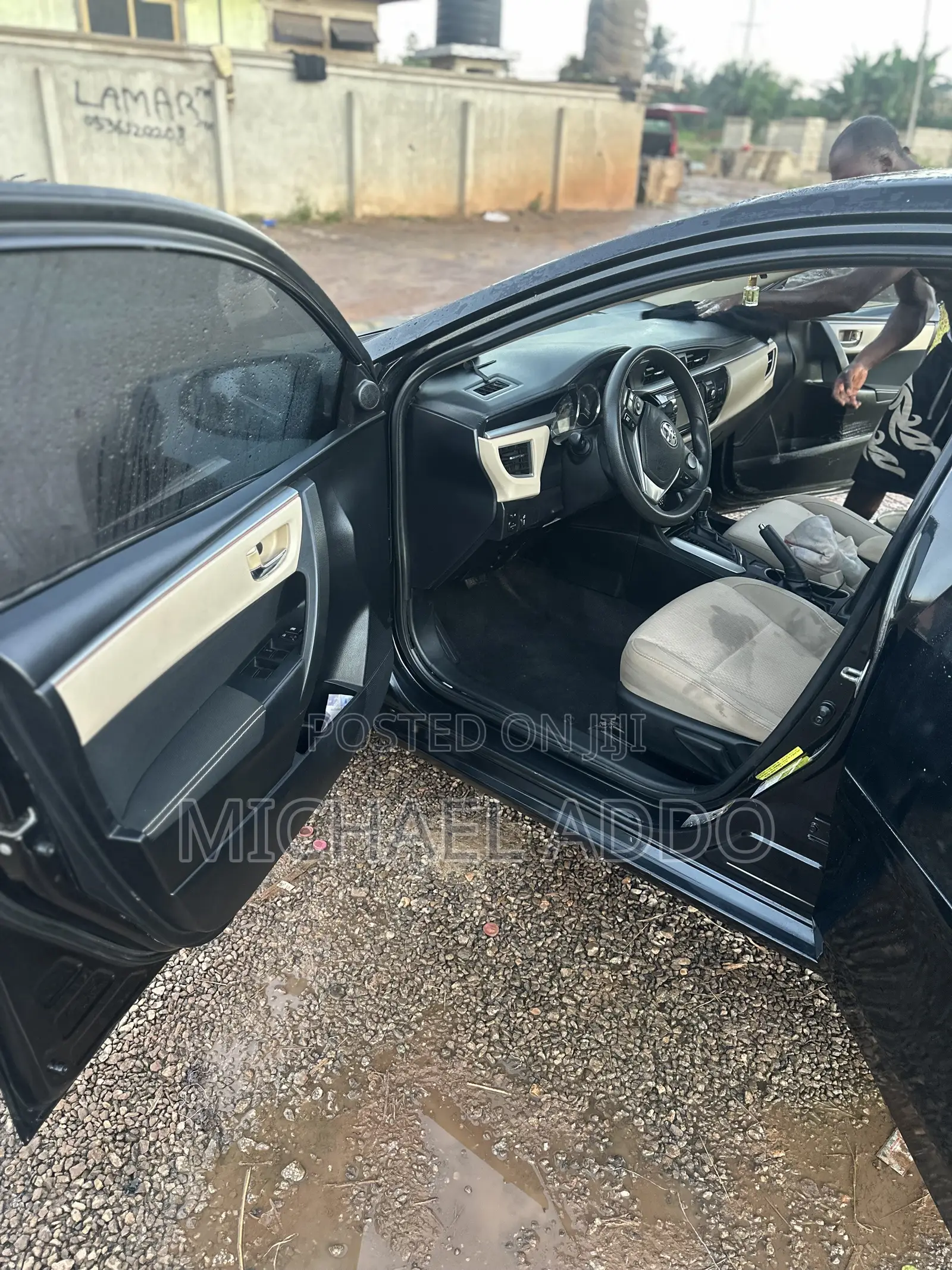 Toyota Corolla LE 4dr Sedan (1.8L 4cyl CVT) 2016 Black